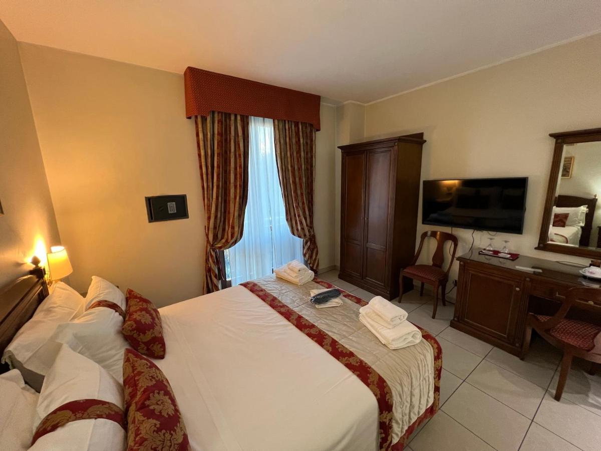 Hotel Villa Savoia Torino Kültér fotó