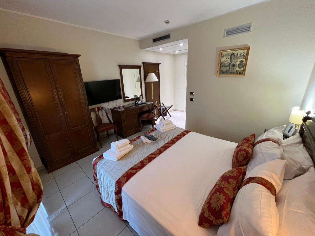 Hotel Villa Savoia Torino Kültér fotó
