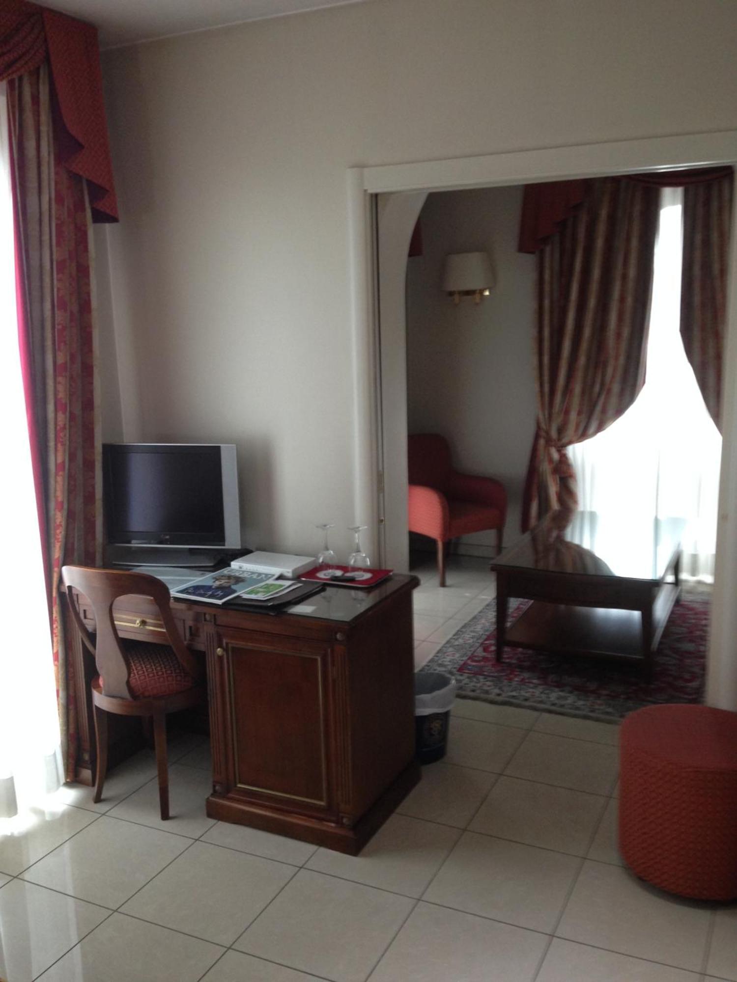 Hotel Villa Savoia Torino Szoba fotó