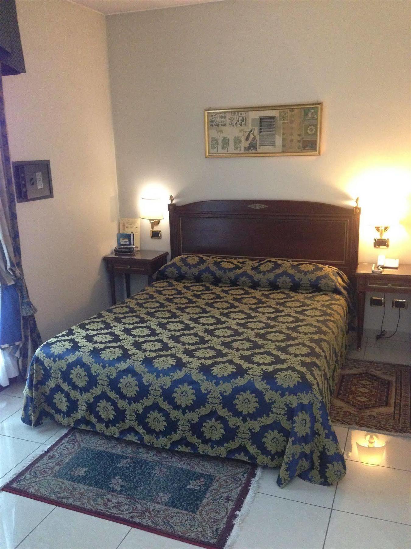 Hotel Villa Savoia Torino Kültér fotó